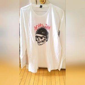 Pearl Jam 2018 wrigley field concert shirt NEW